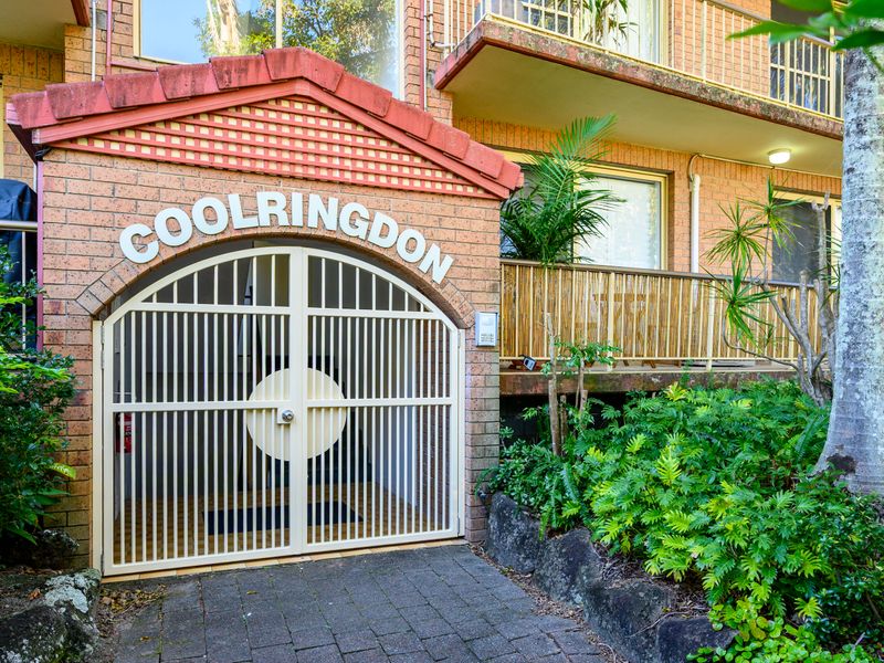 Coastal Calm on Brooke – Sleeps 4 Guests