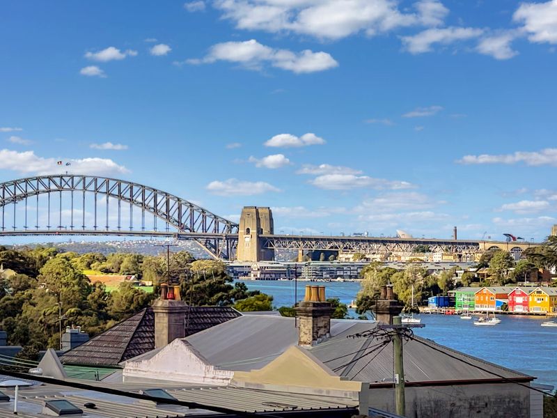 Iconic Sydney views from a charming Birchgrove vantage point.