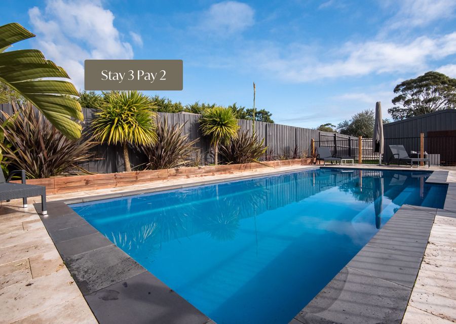 Waterfall Gully Retreat with Gas heated Pool