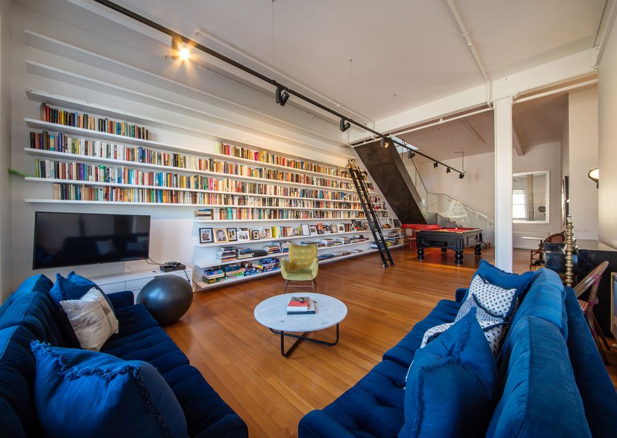 Second living space with library