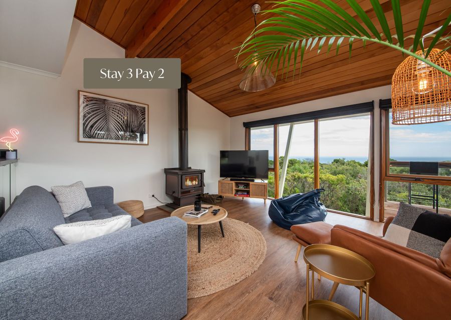 TJ’s Tree House with Ocean Views