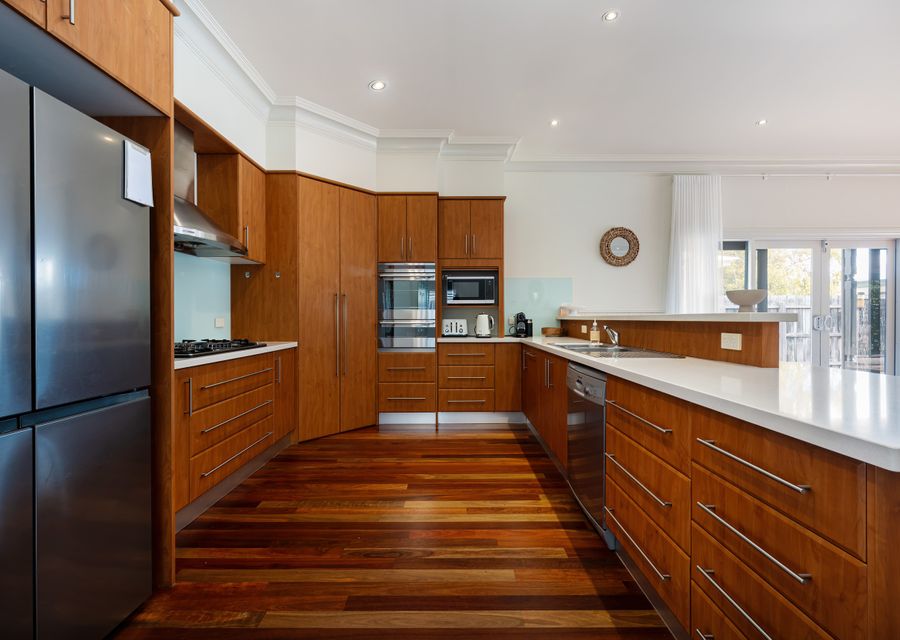 Kia Ora in Rye walk to the beach and shops within minutes