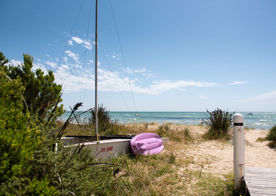 Kia Ora in Rye walk to the beach and shops within minutes
