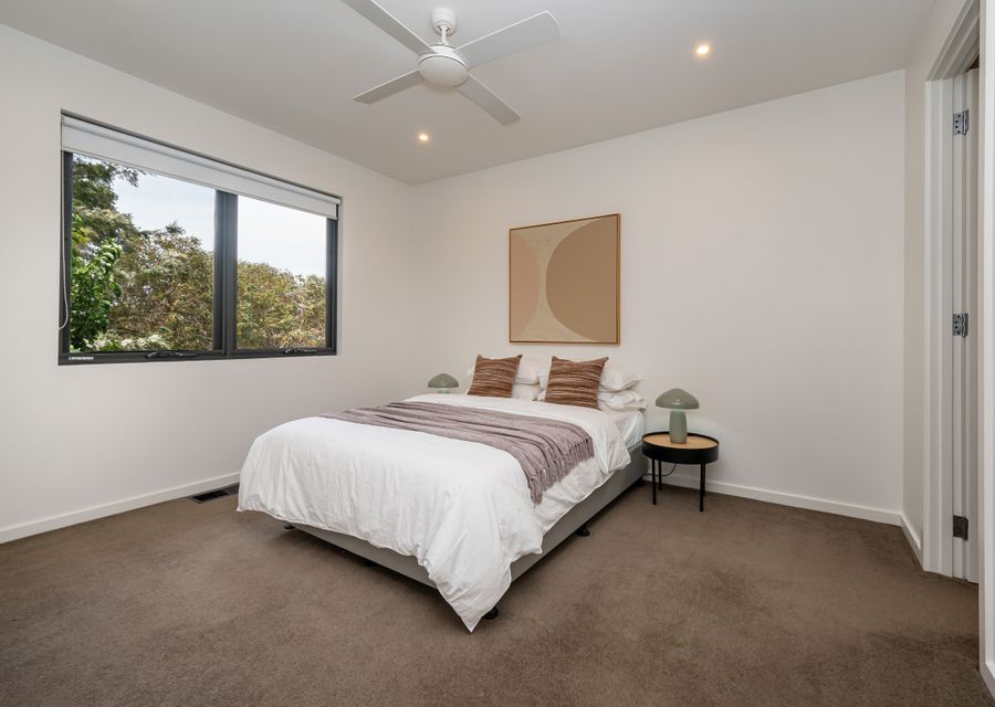 Aura Family Home by the Bay