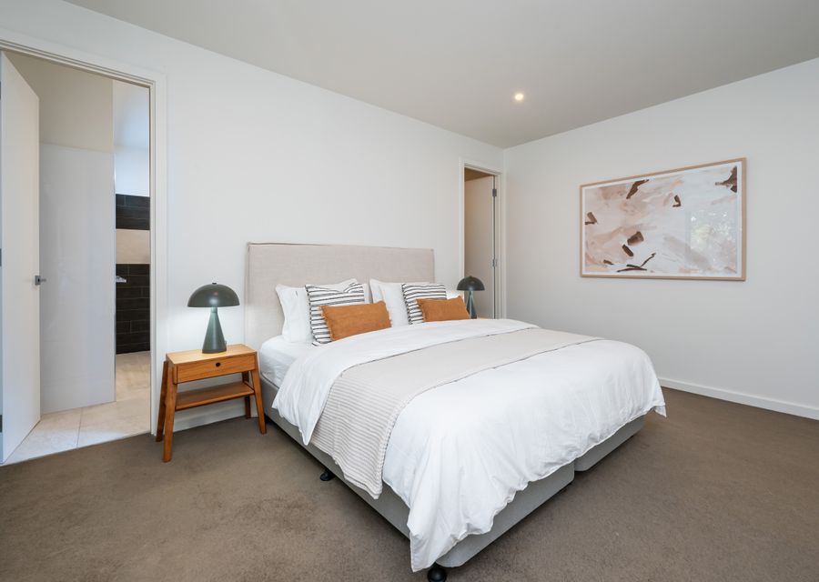 Aura Family Home by the Bay