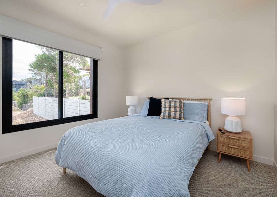 Queen bedroom 2