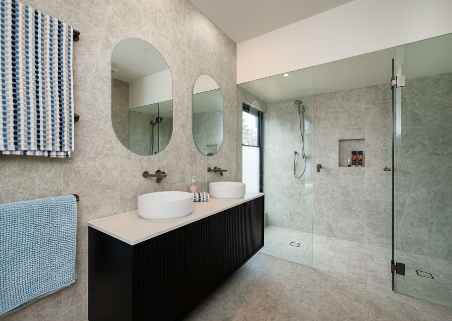 Main bathroom