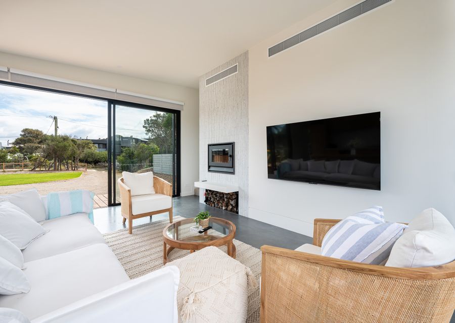 Living with fireplace