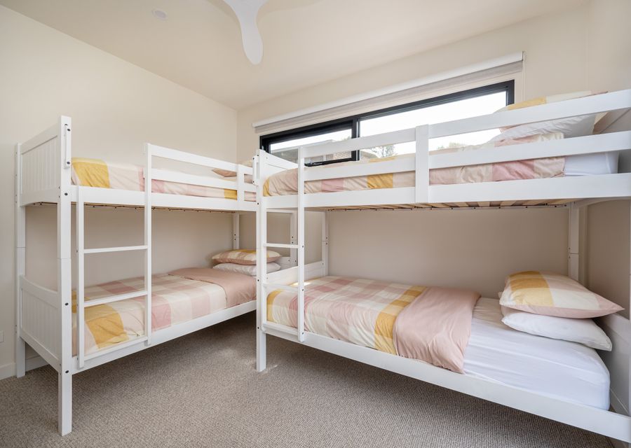 Bunk room 