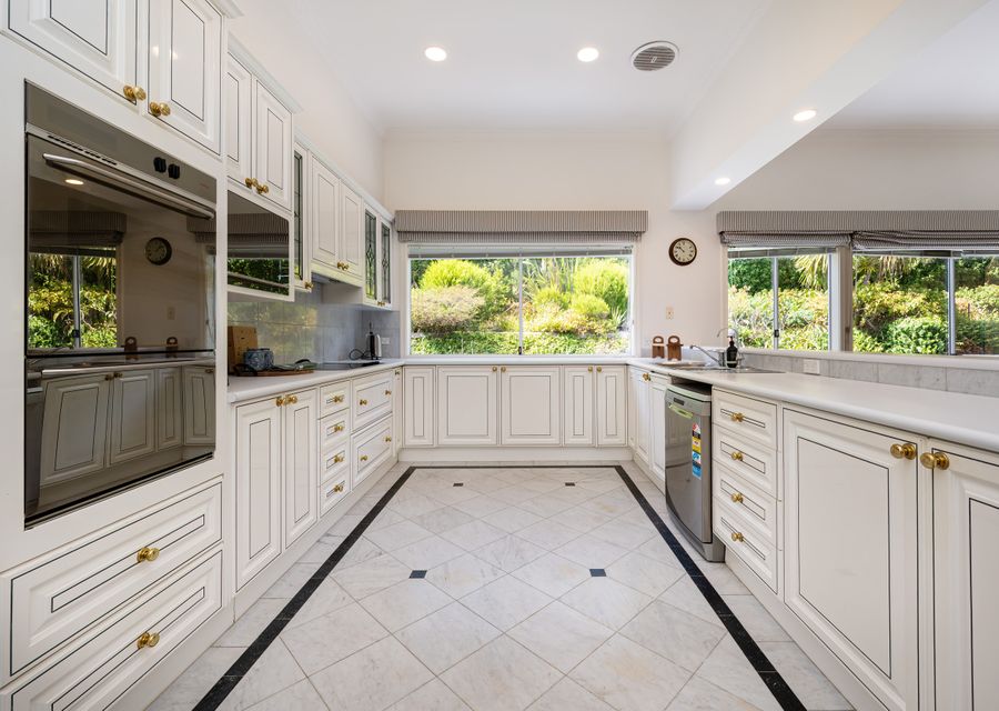 Large fully equipped kitchen 