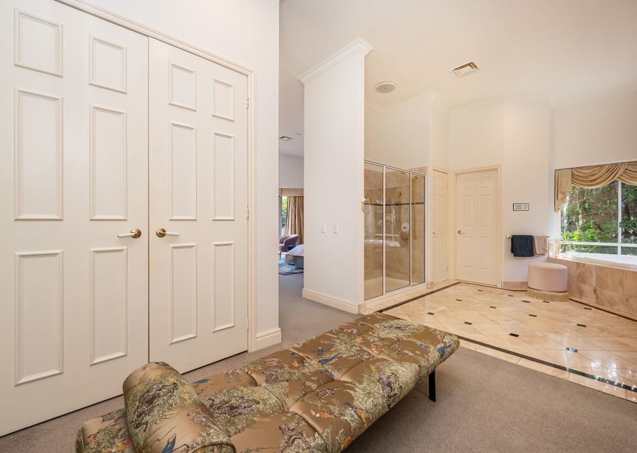 Master bedroom dressing room