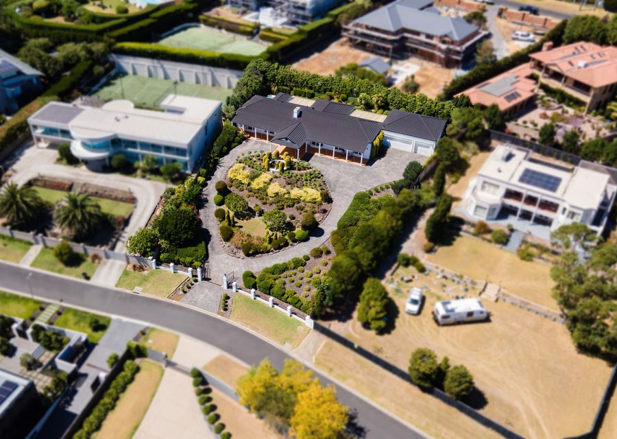Located in the dress circle of Mt Eliza with stunning views