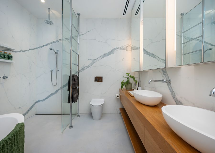 Ensuite