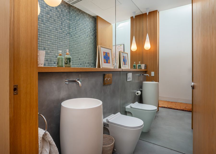Powder room