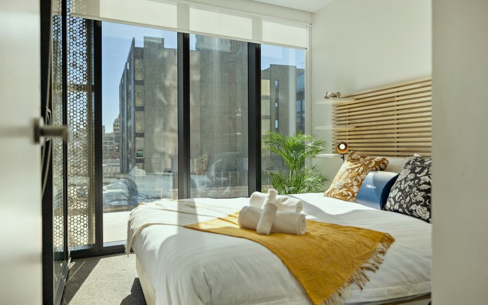 1 Bedroom Apartment – Rundle Mall – Free WIFI – Skyline Views