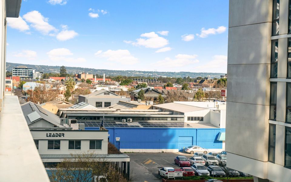2BR Apartment on Balfours Way