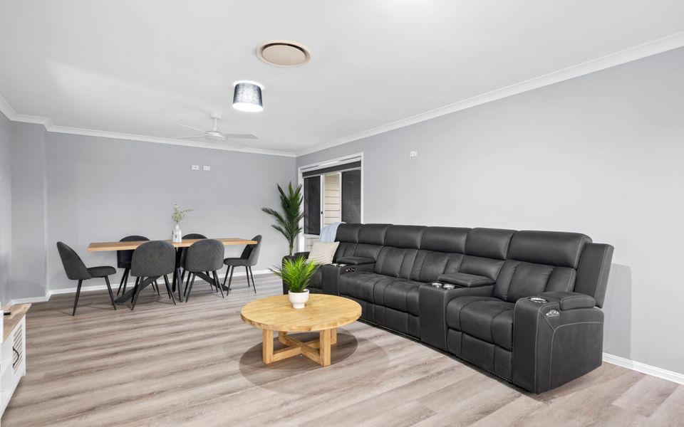 Sunset House at Pelican Waters