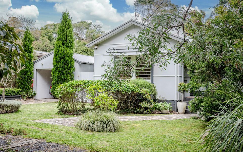 Three Points Cottage at MacMasters Beach