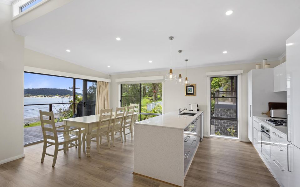 Araluen Waterfront Getaway