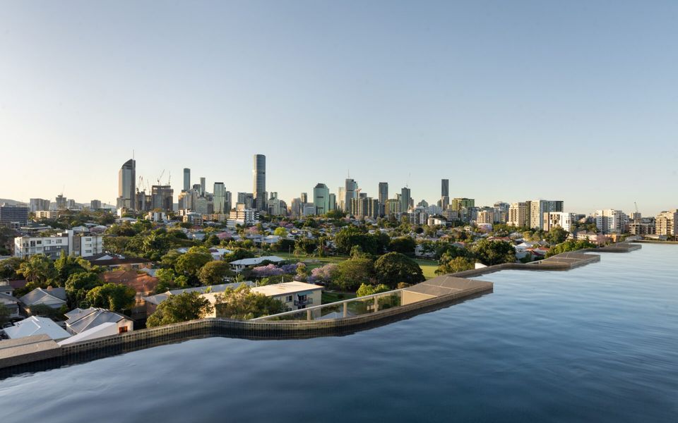 The Sinclair – A Luxurious Apartment with Rooftop Pool