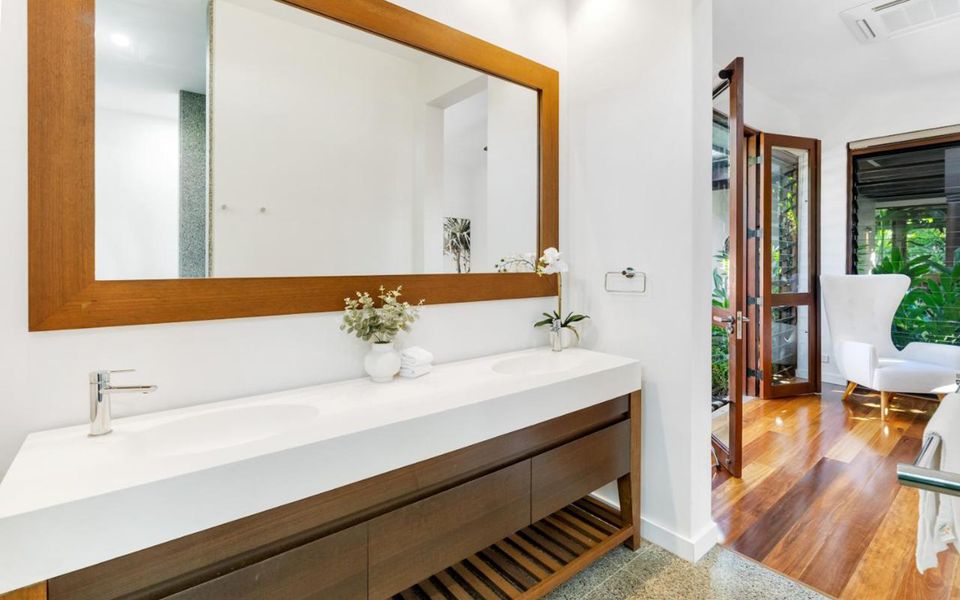 Pura Palm Cove – Two luxury Balinese villas
