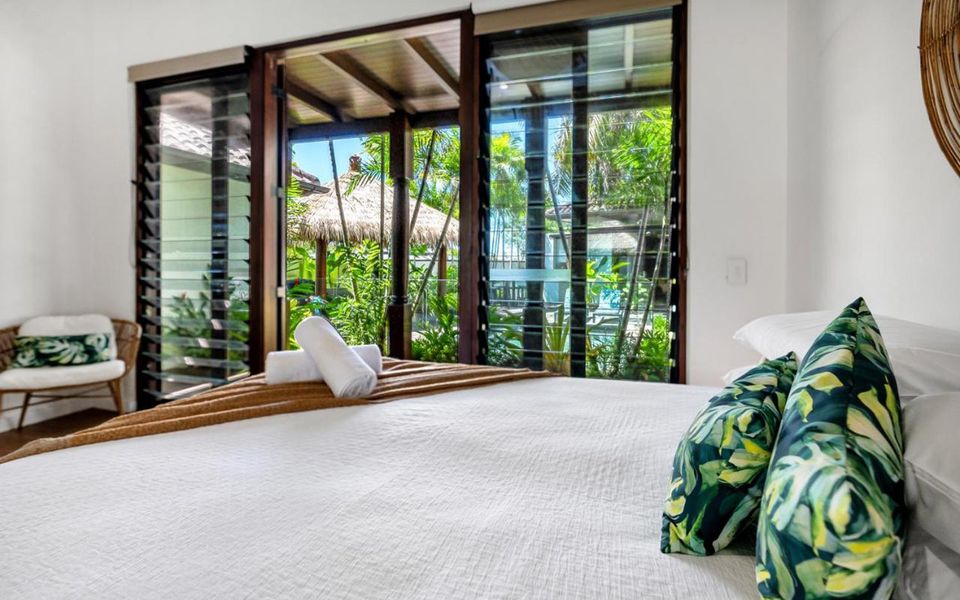 Pura Palm Cove – Two luxury Balinese villas