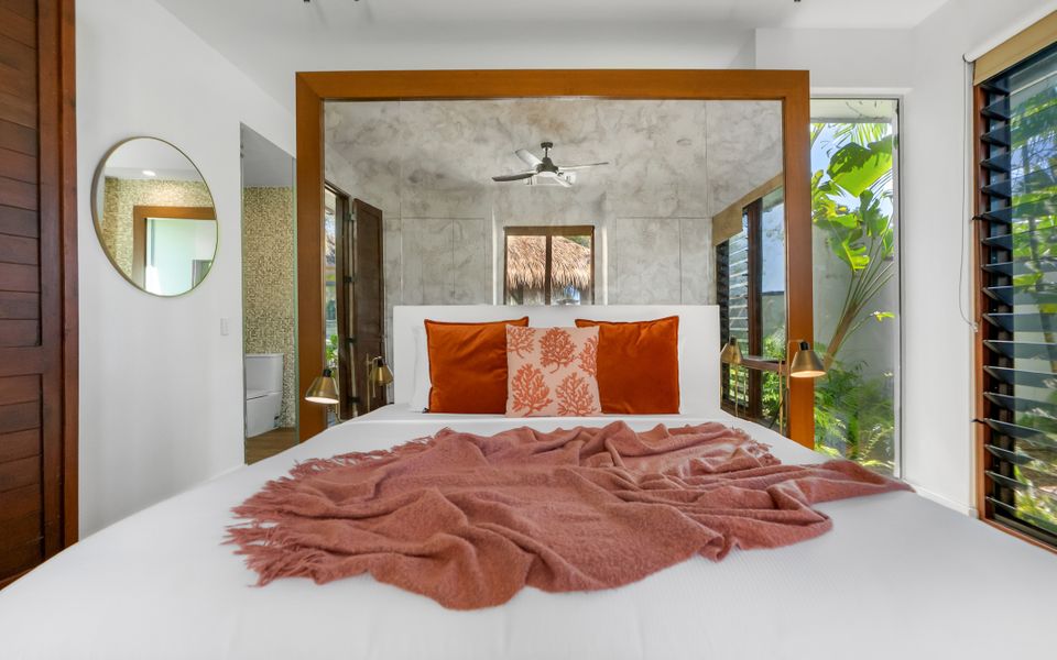 Pura Palm Cove – Two luxury Balinese villas