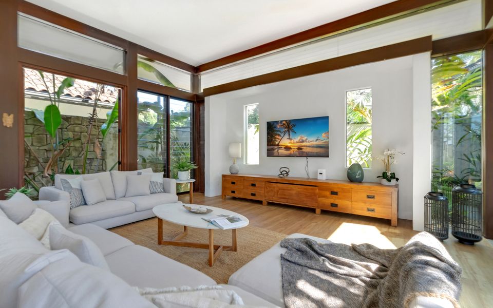 Pura Palm Cove – Two luxury Balinese villas