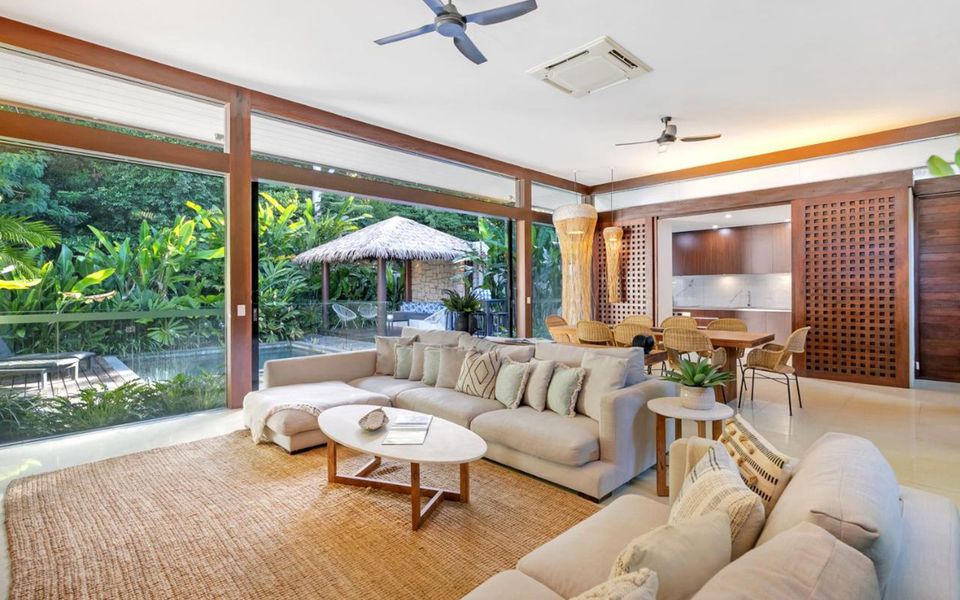 Pura Palm Cove – Two luxury Balinese villas
