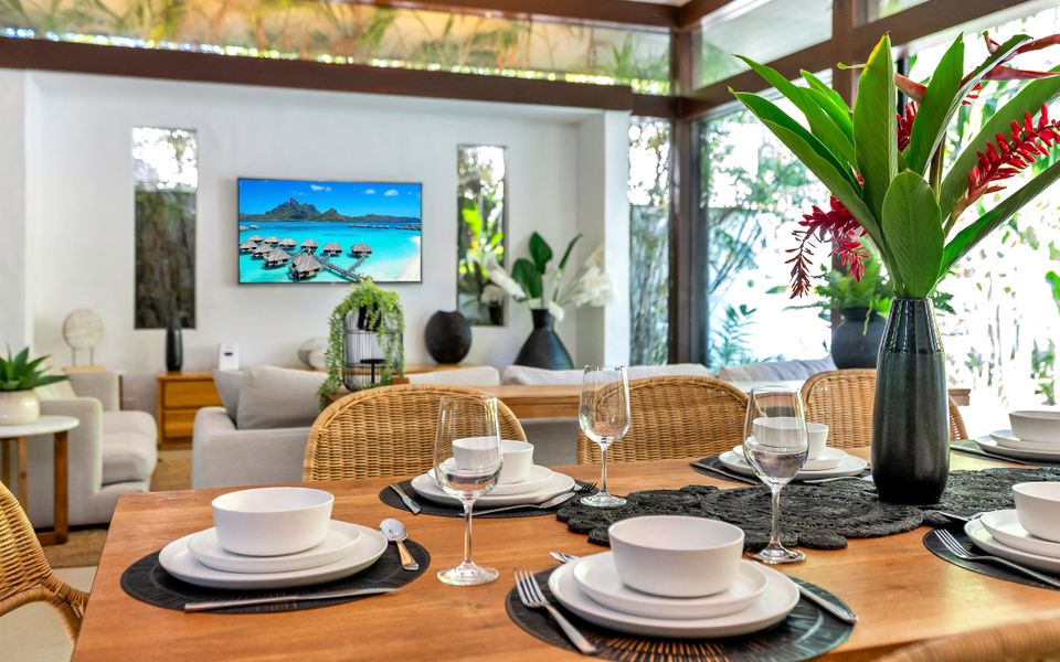 Pura Palm Cove – Two luxury Balinese villas