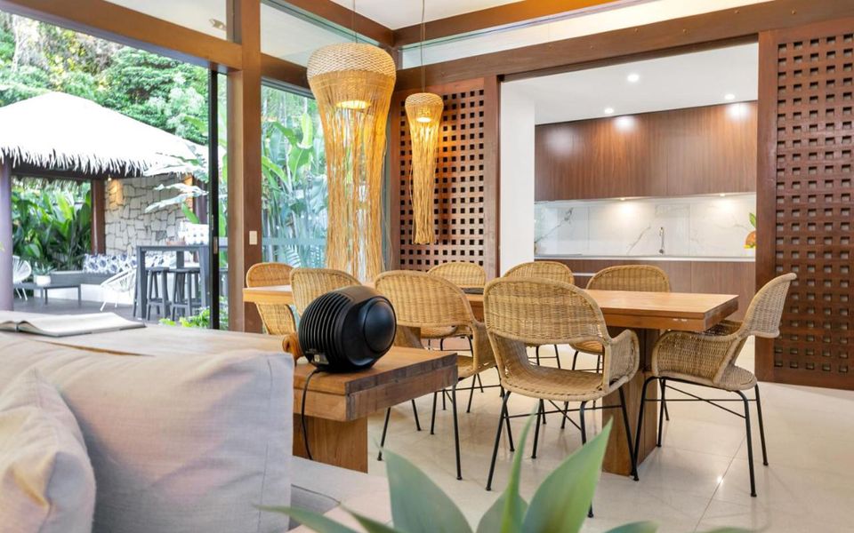 Pura Palm Cove – Two luxury Balinese villas