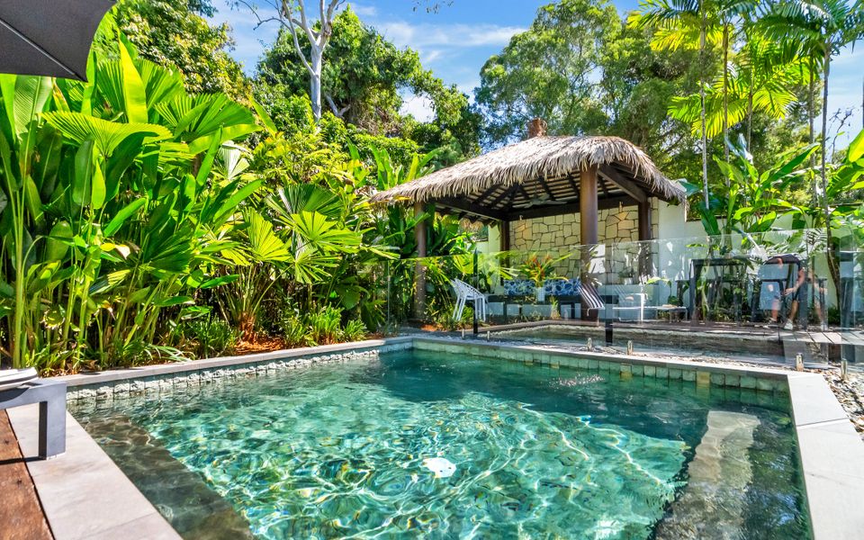 Pura Palm Cove – Two luxury Balinese villas