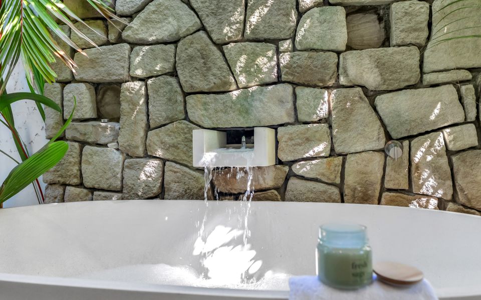 Pura Palm Cove – Two luxury Balinese villas