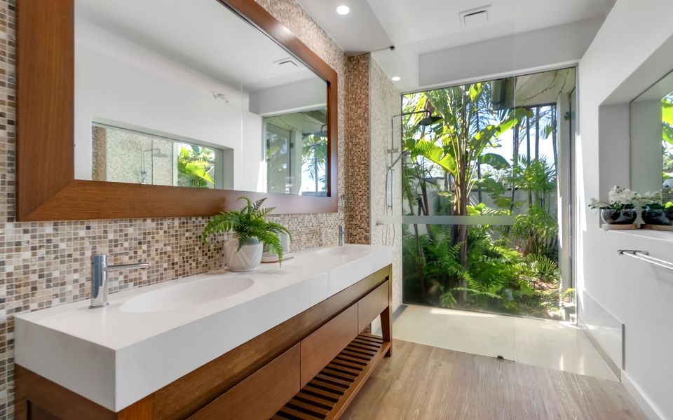 Pura Palm Cove – Two luxury Balinese villas