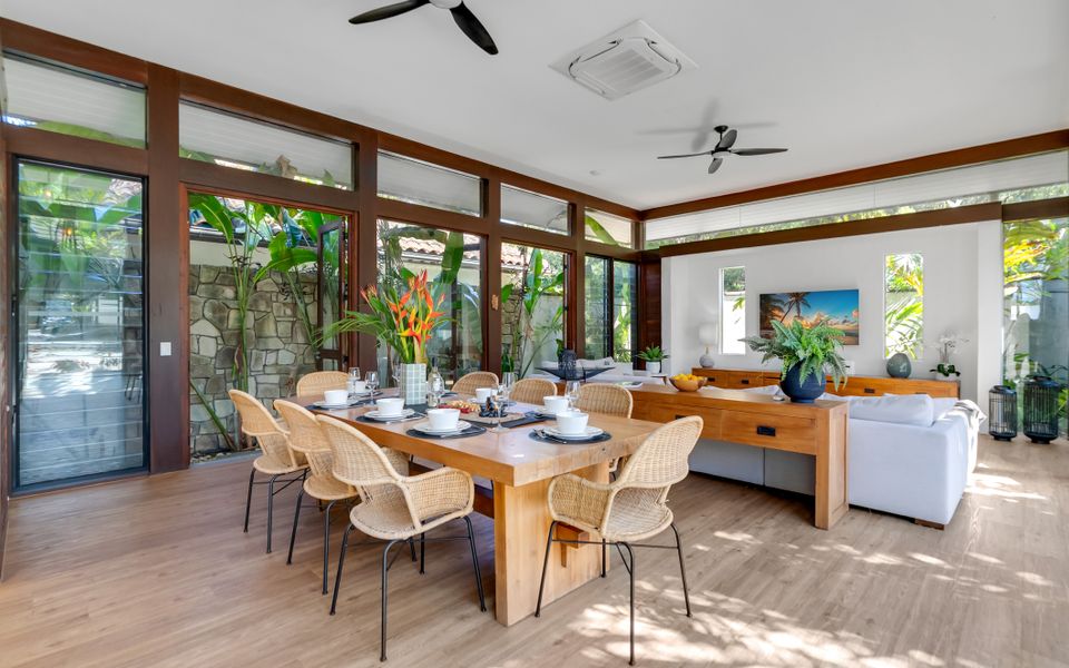 Pura Palm Cove – Two luxury Balinese villas