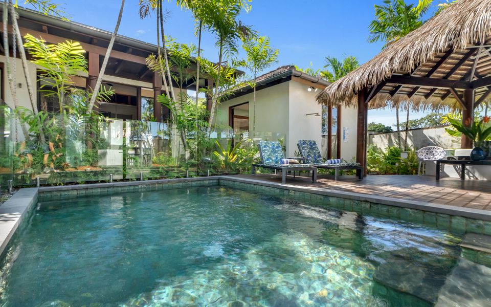 Pura Palm Cove – Two luxury Balinese villas