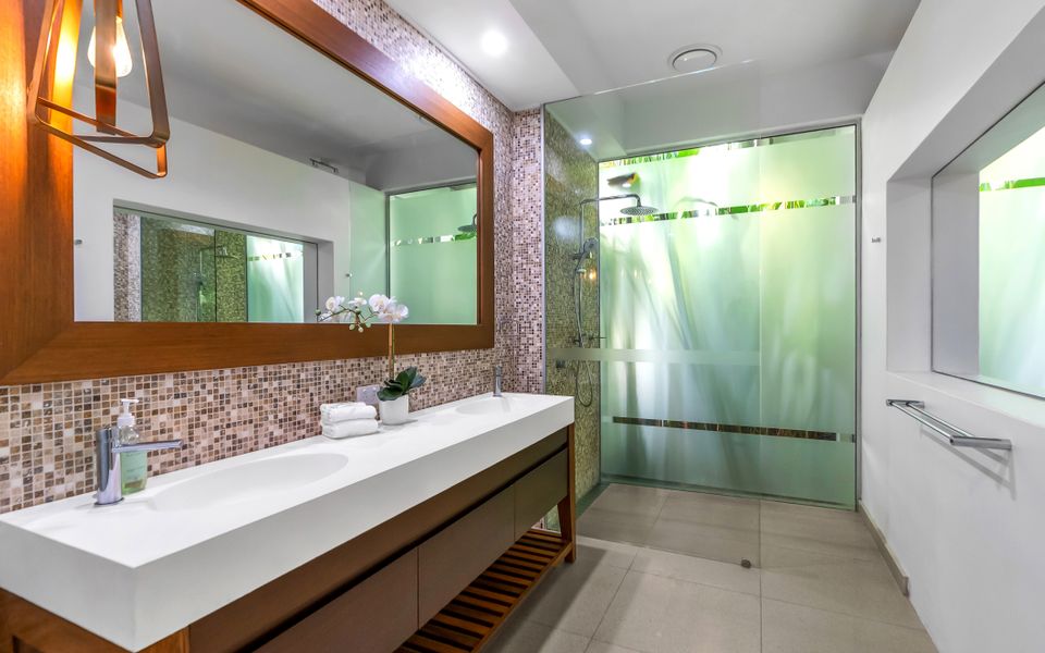 Pura Palm Cove – Two luxury Balinese villas