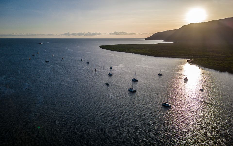 25 Harbour Lights with Magical Water Views