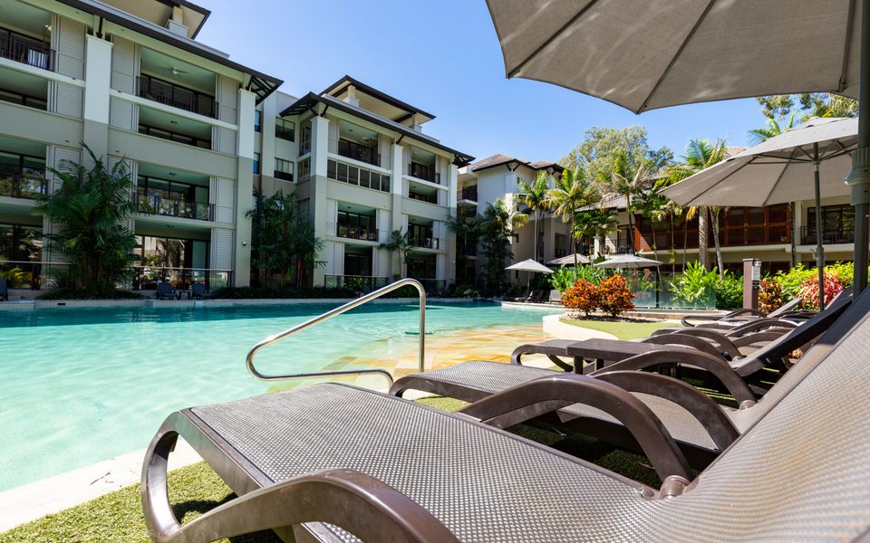 228-229 Luxury Beachfront Resort Pam Cove