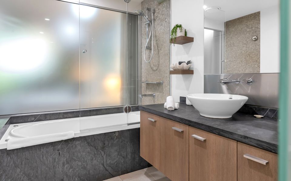 328 Stylish Studio in Beachfront Resort Palm Cove