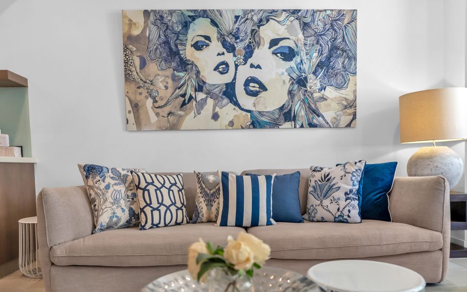 329 Contemporary apartment in Beachfront Resort Palm Cove