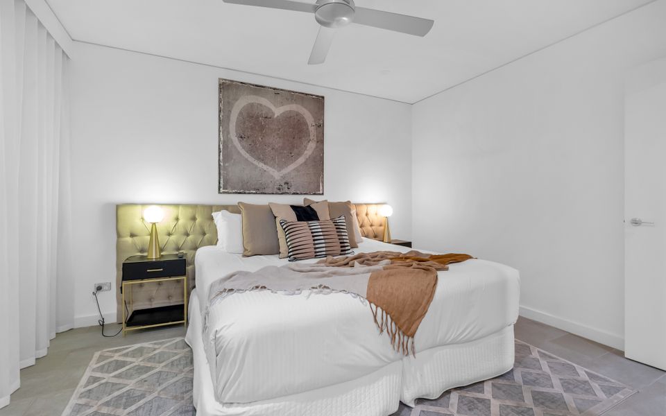 329 Contemporary apartment in Beachfront Resort Palm Cove