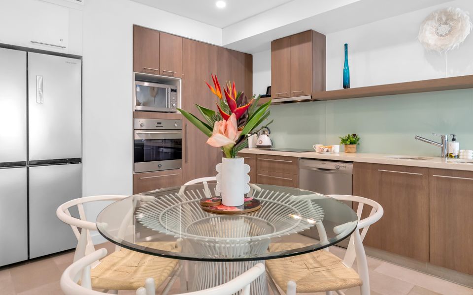 328-329 Luxury Beachfront Resort Palm Cove