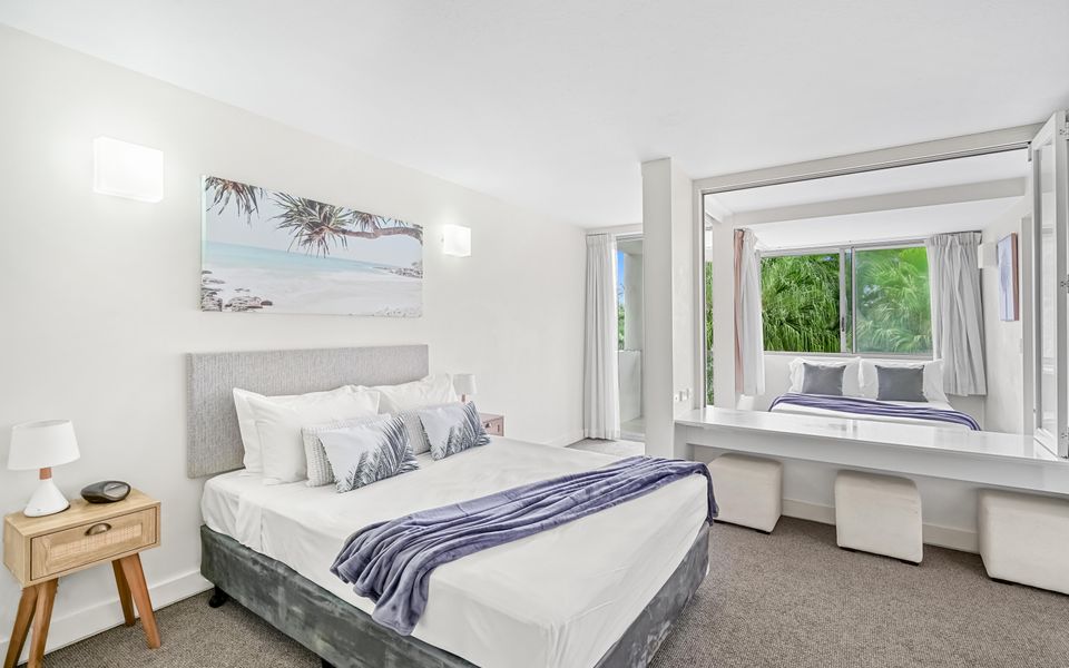 Drift Beachfront Resort Suite 1304