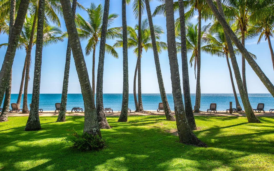 14 Alamanda Resort ‘Where Pure Luxury meets the Coral Sea’