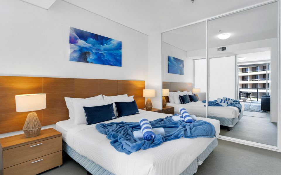 703 Harbour Lights Cairns Apartment with water views