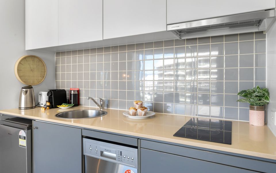 703 Harbour Lights Cairns Apartment with water views