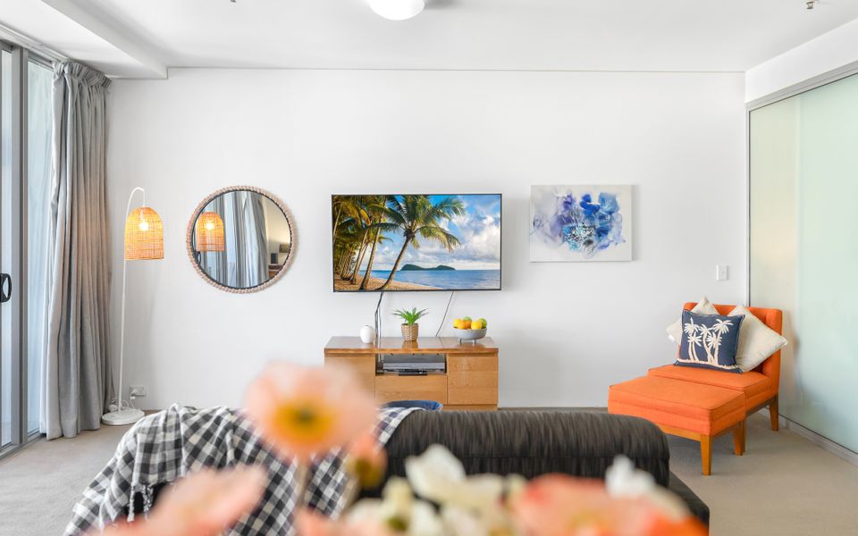 703 Harbour Lights Cairns Apartment with water views