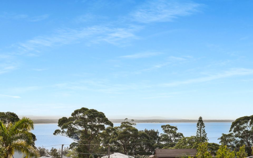 Balcony Bay Views