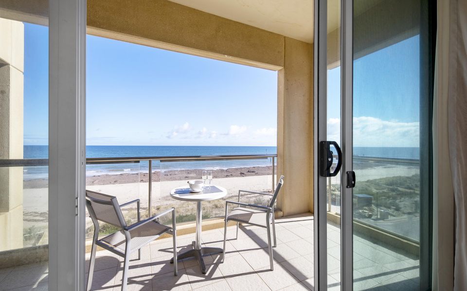 Beachfront Balcony Glenelg